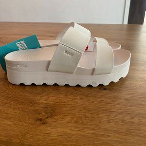 REEF Cushion Vista HI Sandal